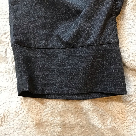 Kyodan gray black ruched side capris Size XS - Picture 4 of 7